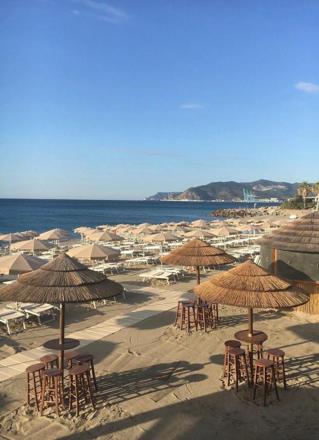 Don Pedro Beach House Savona Eksteriør billede
